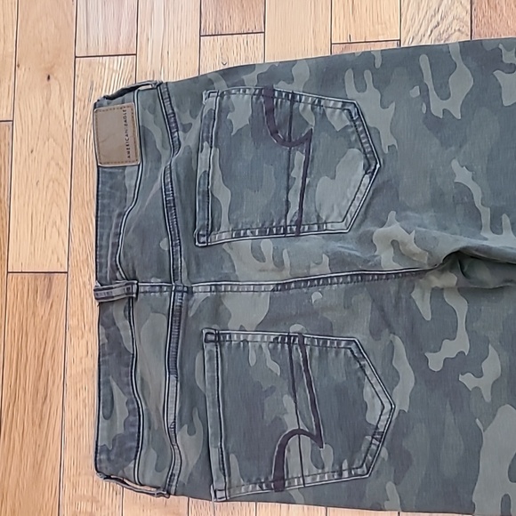 American Eagle size 4 - Picture 3 of 8